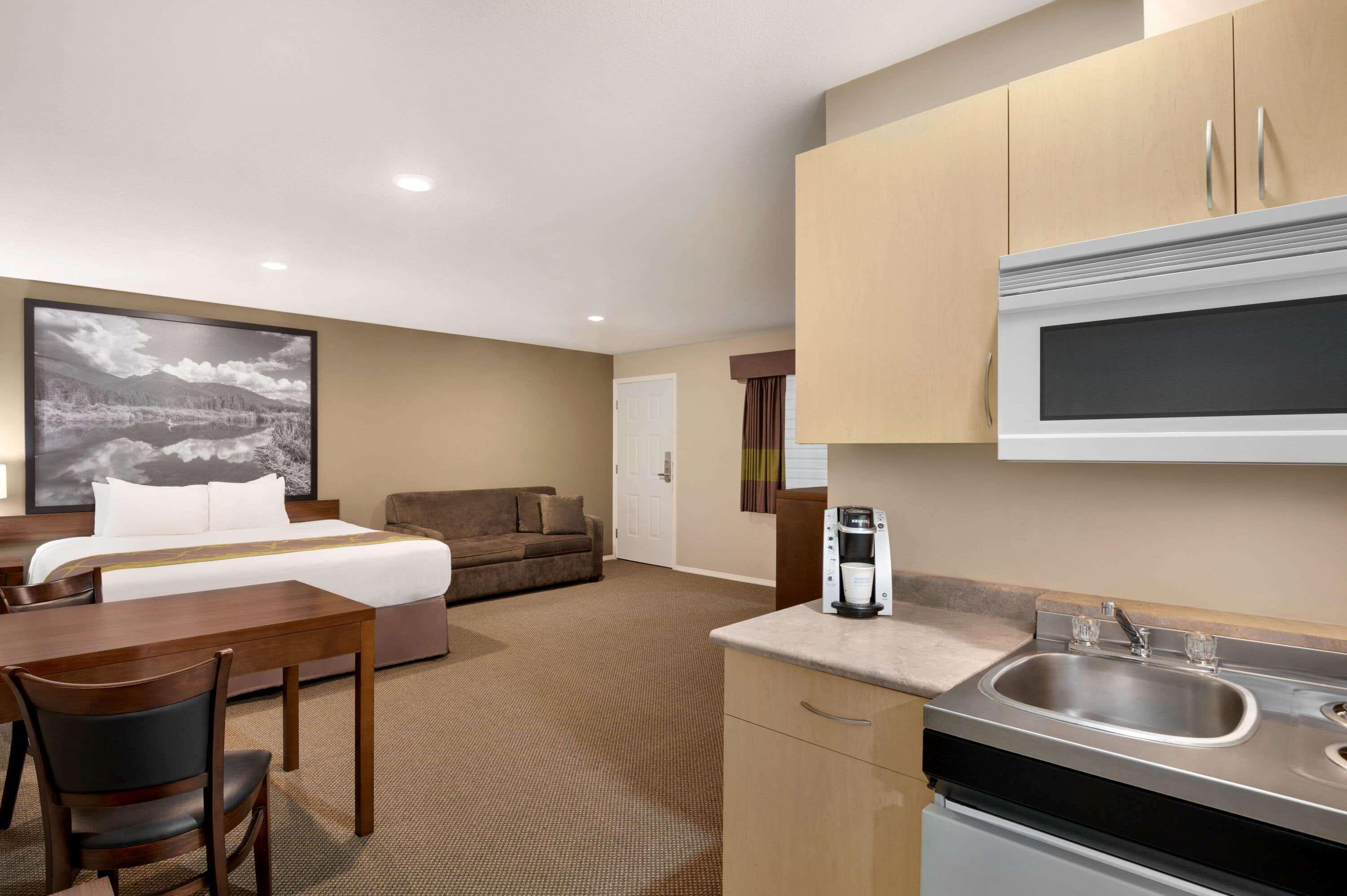 Super 8 By Wyndham Courtenay Buitenkant foto