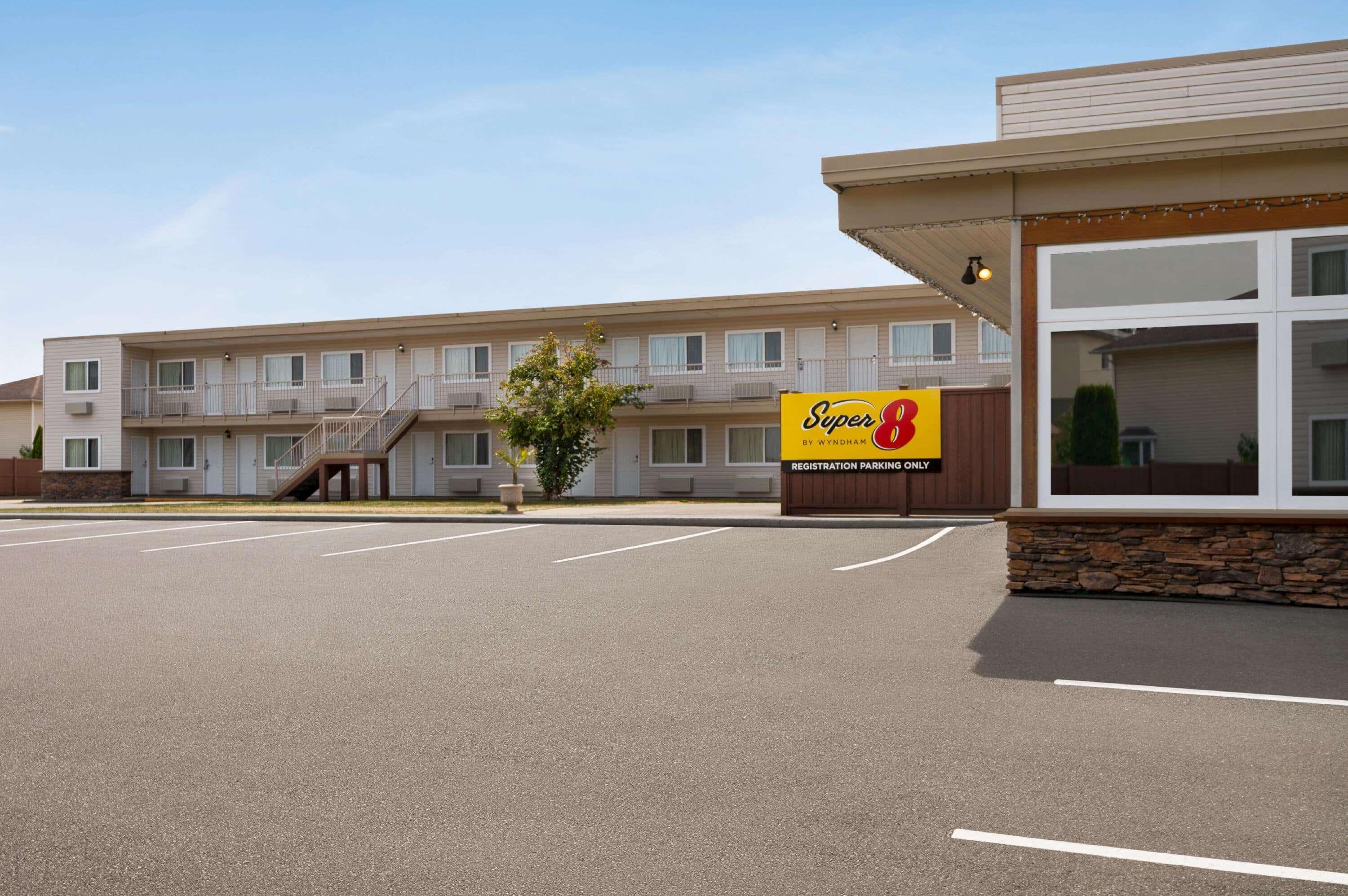 Super 8 By Wyndham Courtenay Buitenkant foto