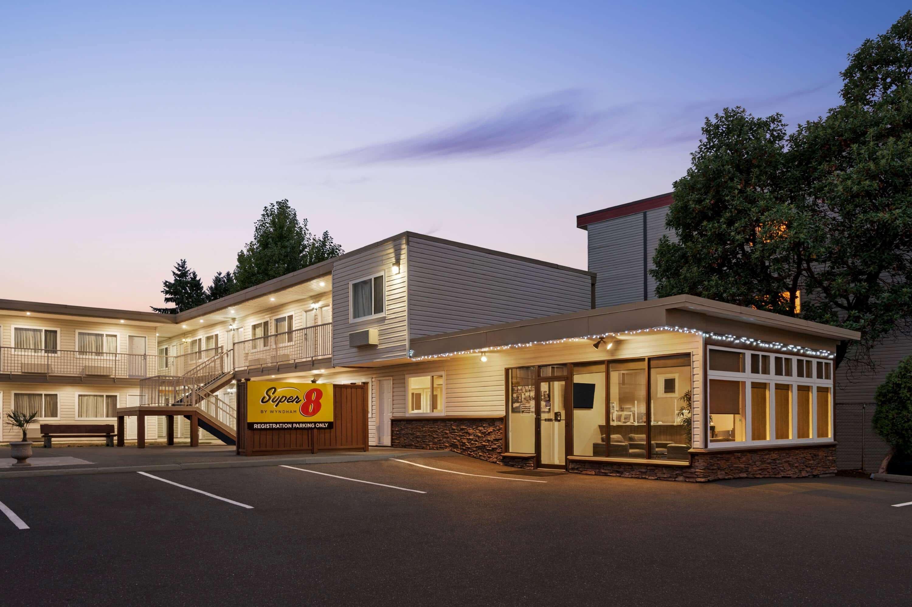 Super 8 By Wyndham Courtenay Buitenkant foto